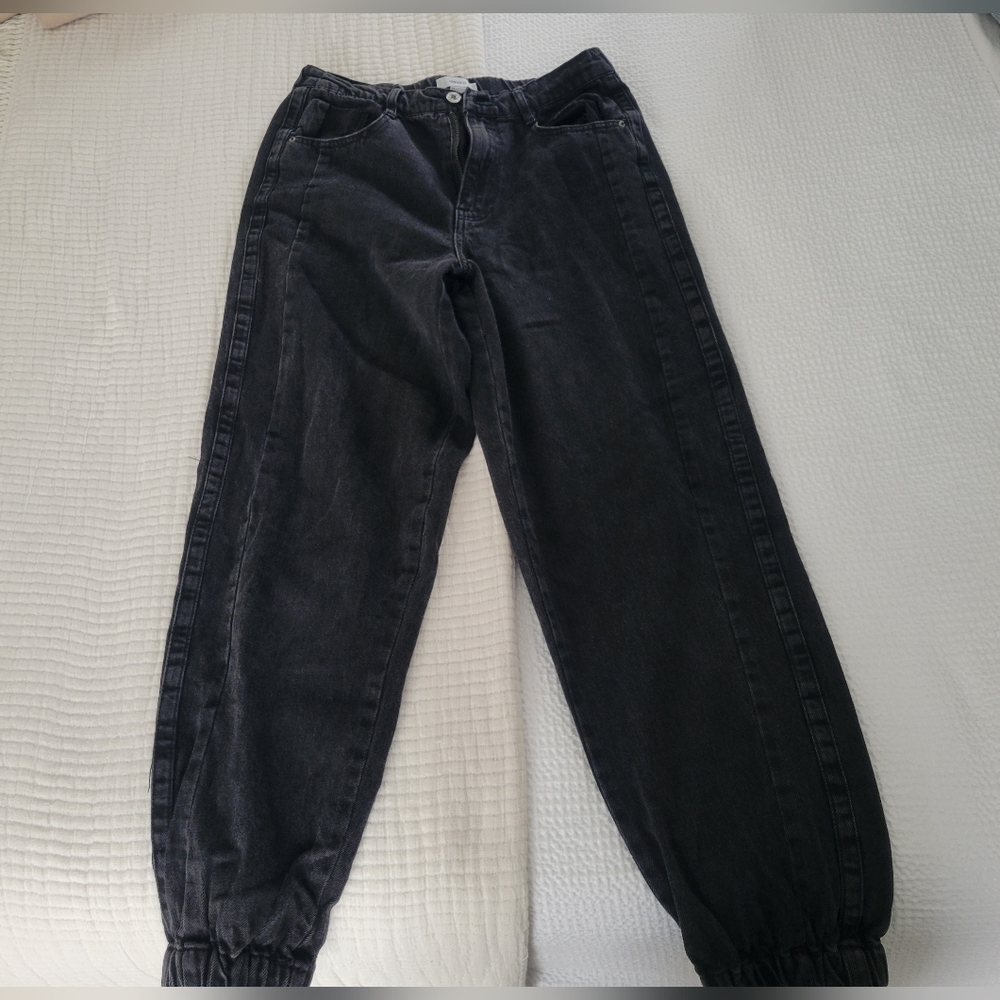 Forever 21 Loose Vintage Black Jeans